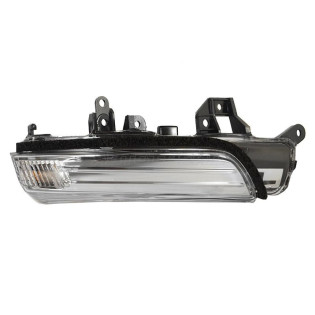 Поворот в зеркало TOYOTA PASSO #30 14-/IQ 12-/PRIUS #30 11-/PRIUS ALPHA 11-/RACTIS 10-14/WISH 12- прав SAT