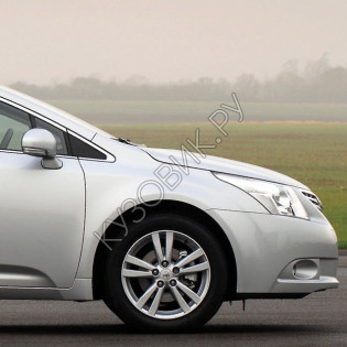 Крыло переднее правое в цвет кузова Toyota Avensis 3 (2008-2015)