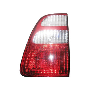 Фонарь в крышку багажника TOYOTA LAND CRUISER 100 98-05 прав SAT